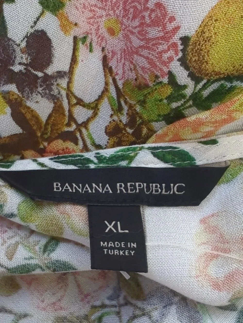 NWT Banana Republic Lemon Botanical Floral Puff Sleeve Tie-Cuff Peasant Blouse
